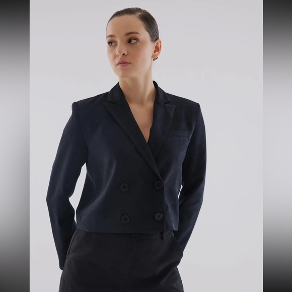 33 Fabulous Faux Suede Black Wrap Crop Jacket - Picture 3 of 3